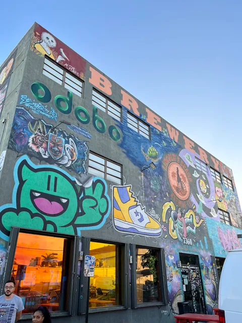 Lala’s Burgers & Fries