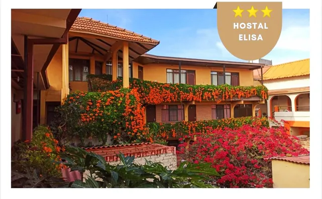 HOSTAL ELISA con PARQUEO