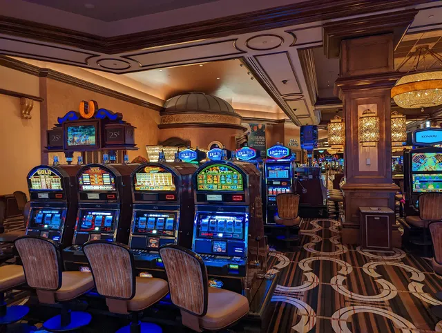 Horseshoe Hammond - A Caesars Rewards Destination
