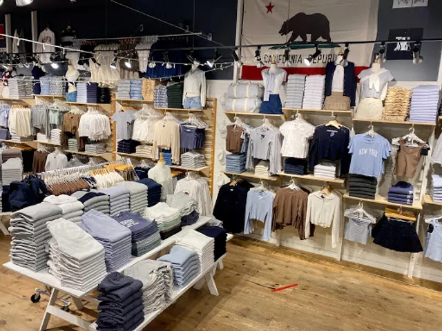 Brandy Melville - Glendale