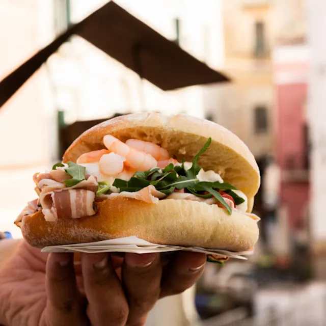 LA GHIOTTONERIA PANZEROTTERIA