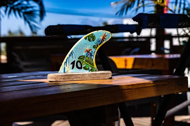 ALOHA Tropical Café