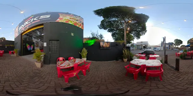 Snicks Choperia Esfiharia e Pizzaria