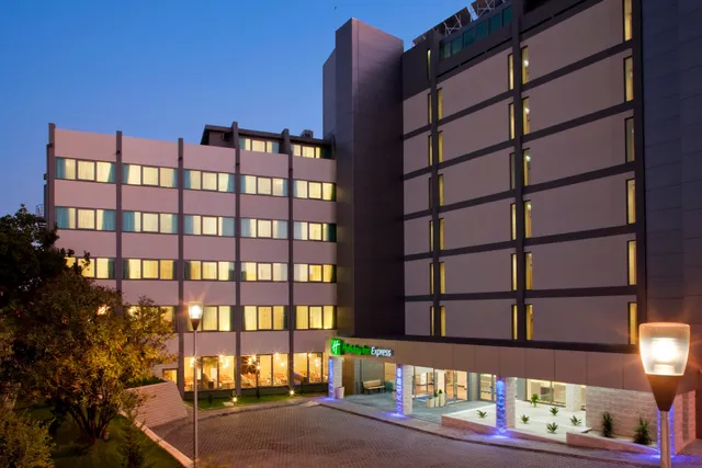 Holiday Inn Express Lisbon Airport by IHG