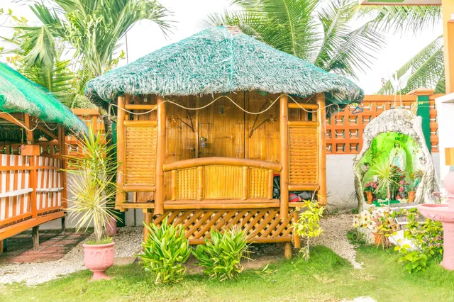 Maxvir Inn & Beach Resort