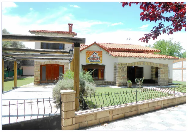 El chalet Hostel House (Ex ubicacion Szyslak)