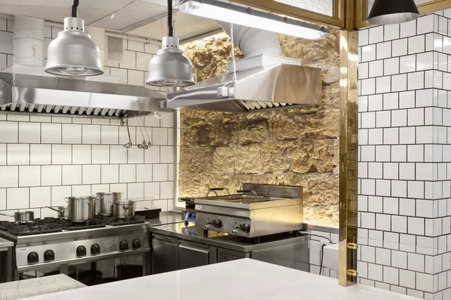 Kotelok - Бар Мидий