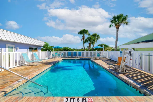 A Beach Retreat On Casey Key