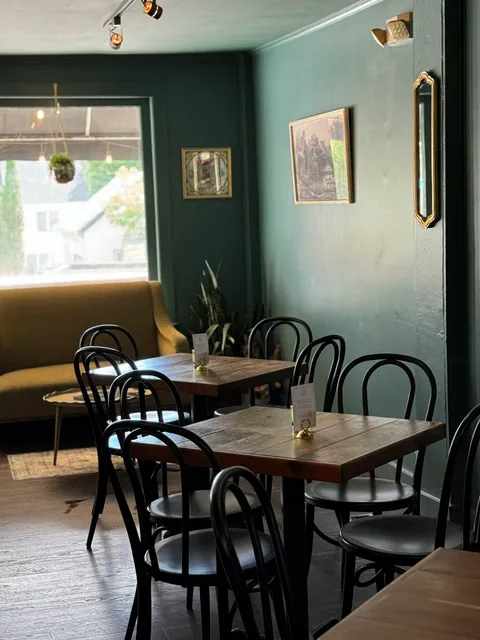 Stone's Throw Pizza & Cafe - Fairfax