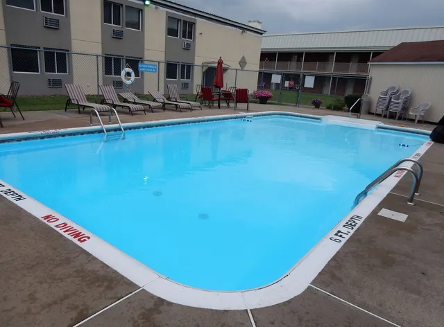 Red Roof Inn & Suites Herkimer