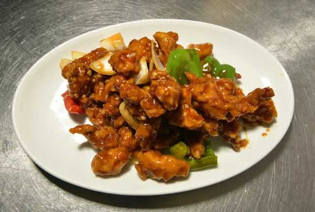 Uncle Zhang Chinese Cuisine (南来北往)