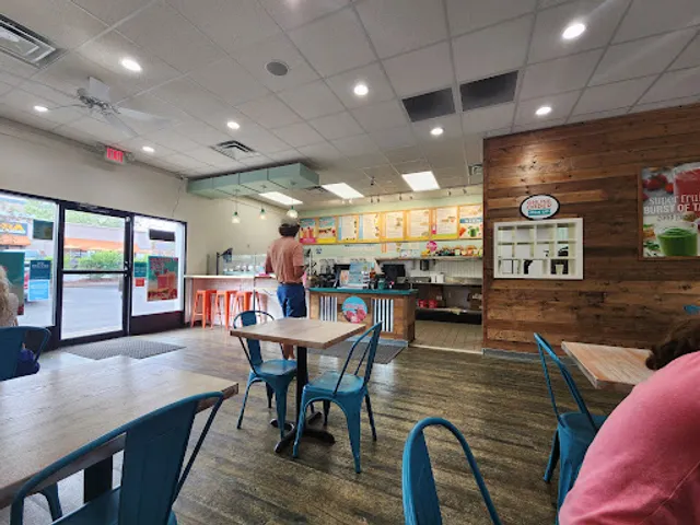 Tropical Smoothie Cafe