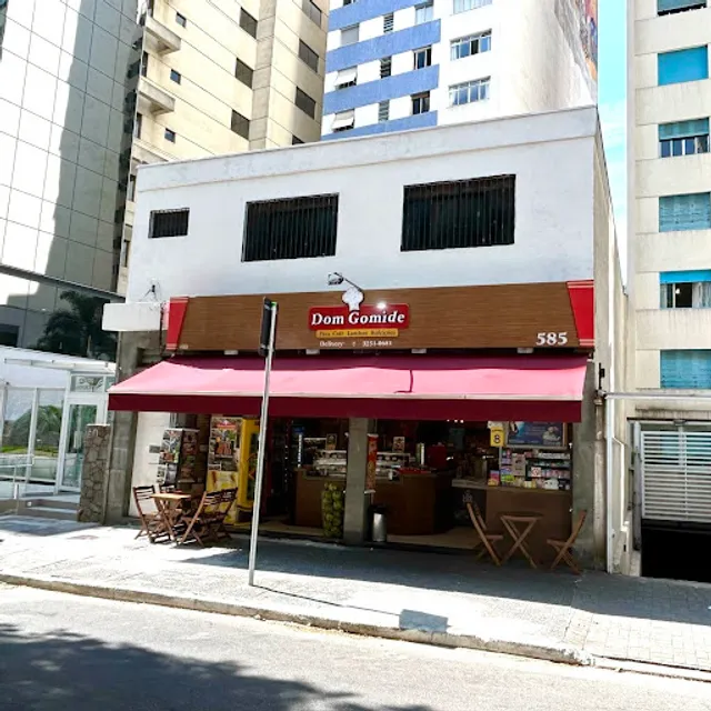 Dom Gomide Pães Café Lanches e Refeições