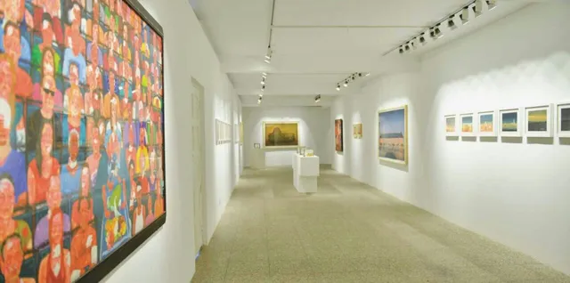 Gallery Twenty Seven