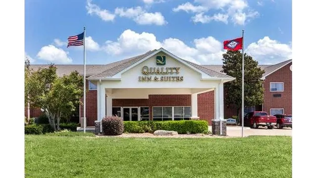 Quality Inn & Suites Mountain Home North