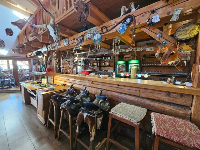 Country Saloon