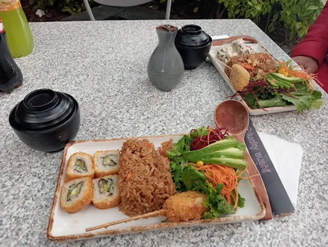 Lucky Sushi