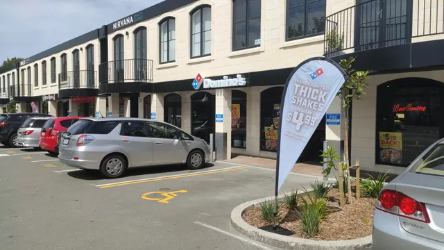 Domino's Pizza Carlton Corner