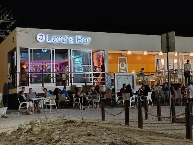 Lord's Bar