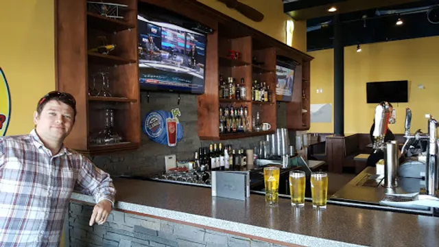 Wing'n It Hebron Way