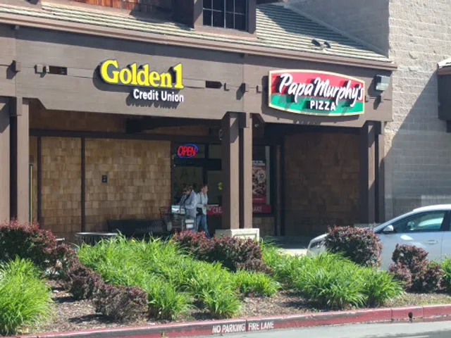 Papa Murphy's | Take 'N' Bake Pizza