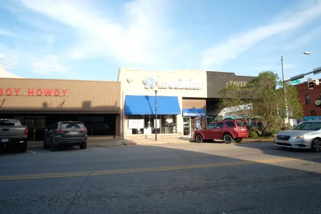 Authorized Retailer UScellular & T-Mobile