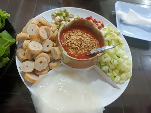 ติ๋มวีทีแหนมเนือง