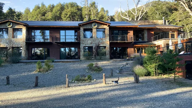 Cabañas y Hostería El Cóndor Pasa VLA 4 estrellas