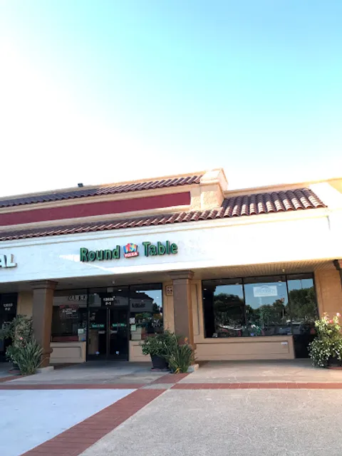 Round Table Pizza