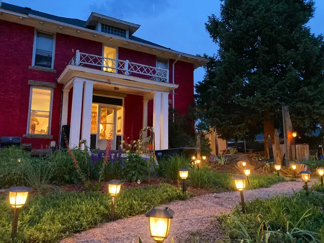 The Oasis on Eisenhower