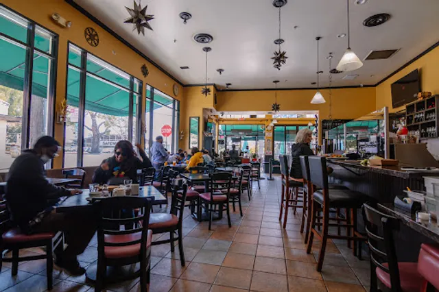 Solano Junction I All Day Breakfast, Brunch, Lunch & Bar