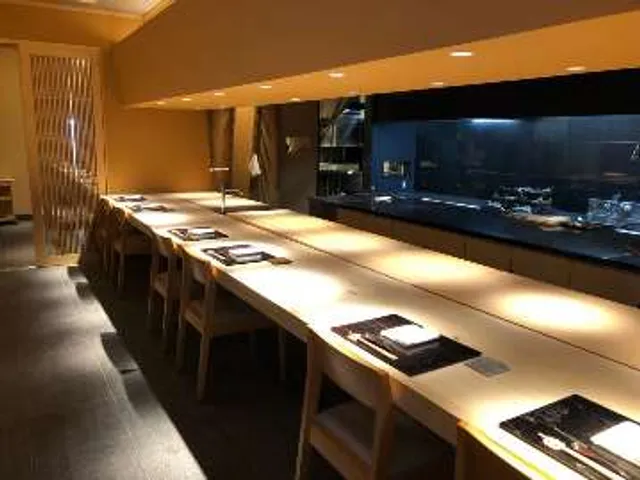 Shinyashikikoufukuron 新屋敷幸福論