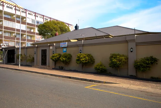 De Lambert Guest House