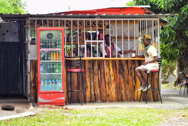 KALONGO-LONGO RESTAURANT & ACCOMMODATION