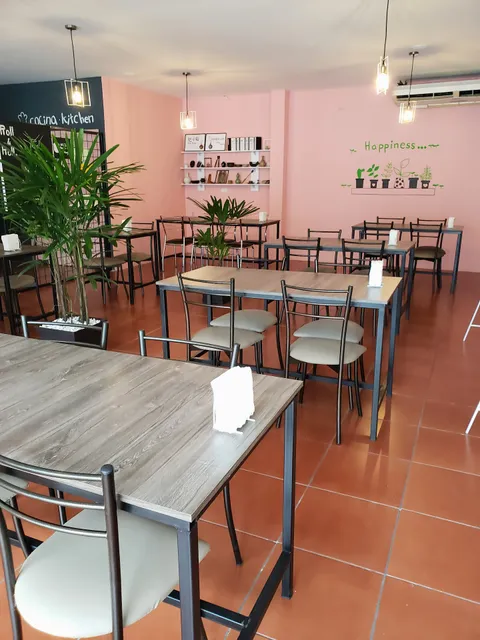 Roll And Roll Restaurante Coreano