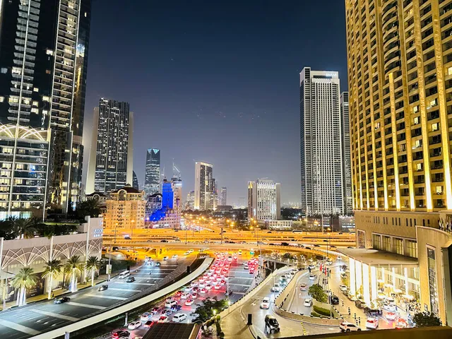 Dubai Mall Fashion Avenue