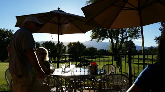 Patty Jewett Bar & Grill