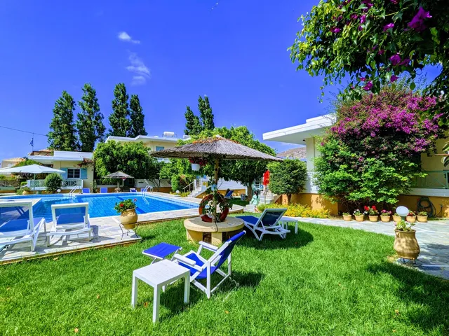 Cormoranos Apartments