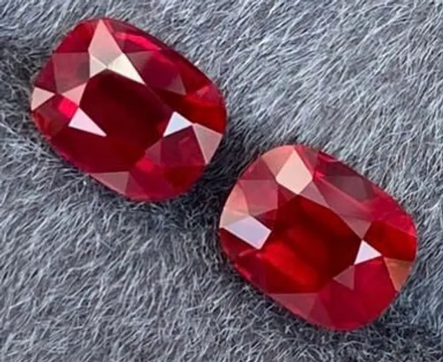 The Jewelry Appraiser