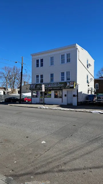 El Gallo Dorado Deli Restaurant