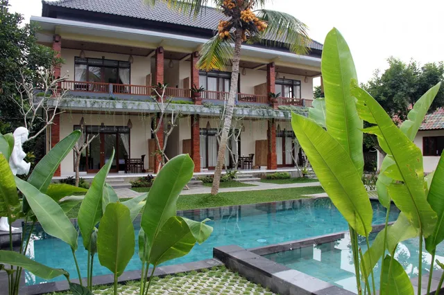Nyoman Sandi Guest House