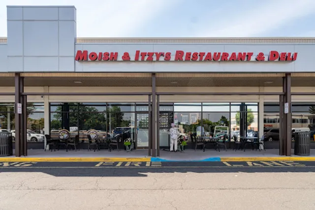 Moish and Itzy’s Restaurant & Delicatessen
