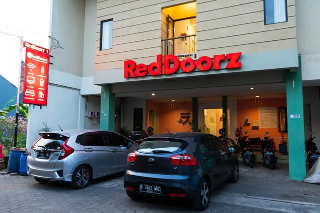 RedDoorz Syariah near Poltekkes Semarang