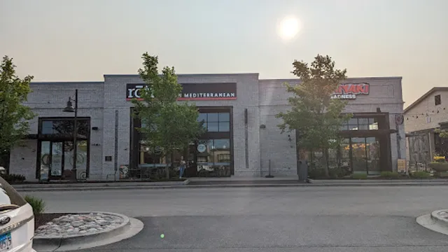 Roti Mediterranean Bowls. Salads. Pitas.