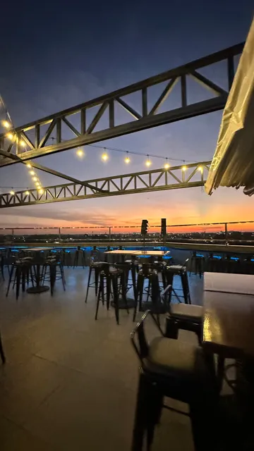 Saiki Sky Rooftop Cafe