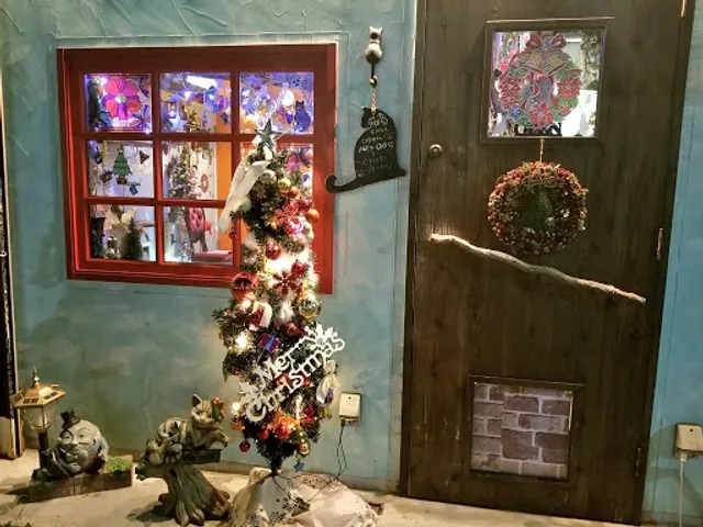 Cat Picture Book & Cafe Nyaon