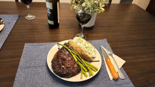 DeBono's Stop And Go