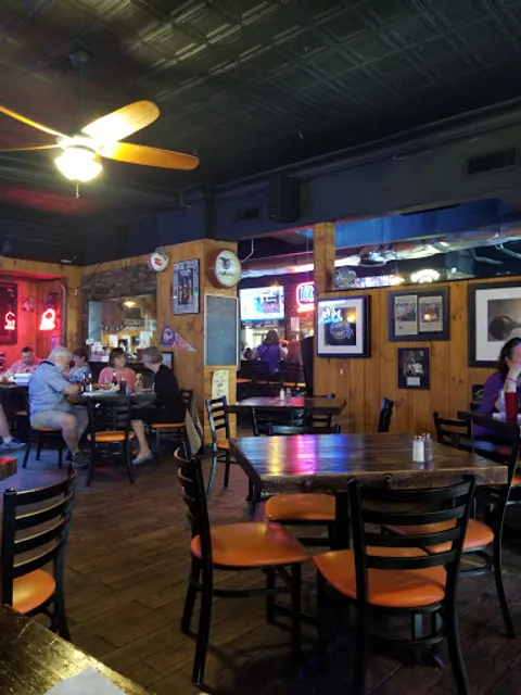 Mooney's Sports Bar & Grill