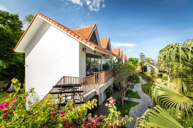Bai Dinh Riverside Resort & Spa