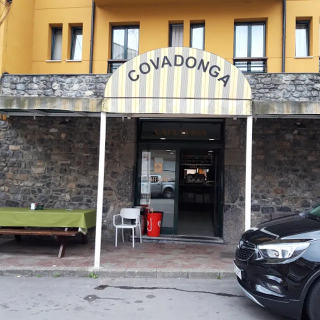 RESTAURANTE COVADONGA CAFETERÍA.